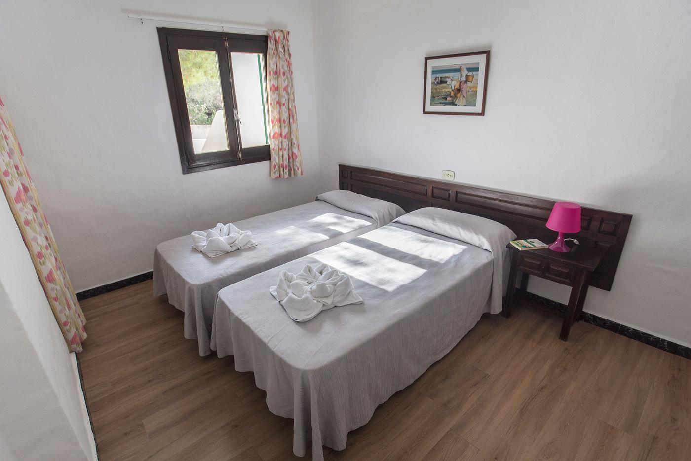 Apartamentos Pinomar Ес Кало Екстериор снимка
