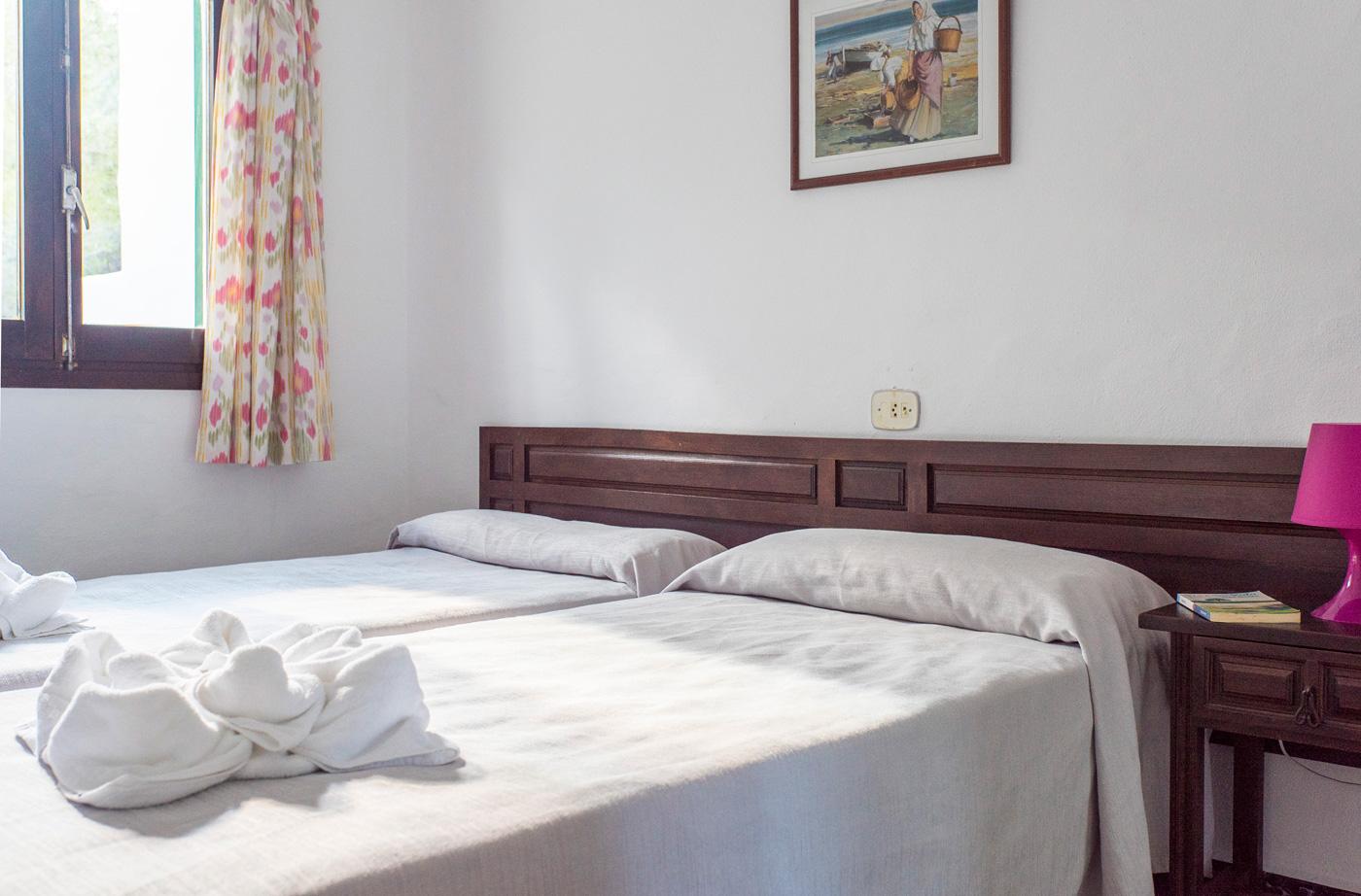 Apartamentos Pinomar Ес Кало Екстериор снимка